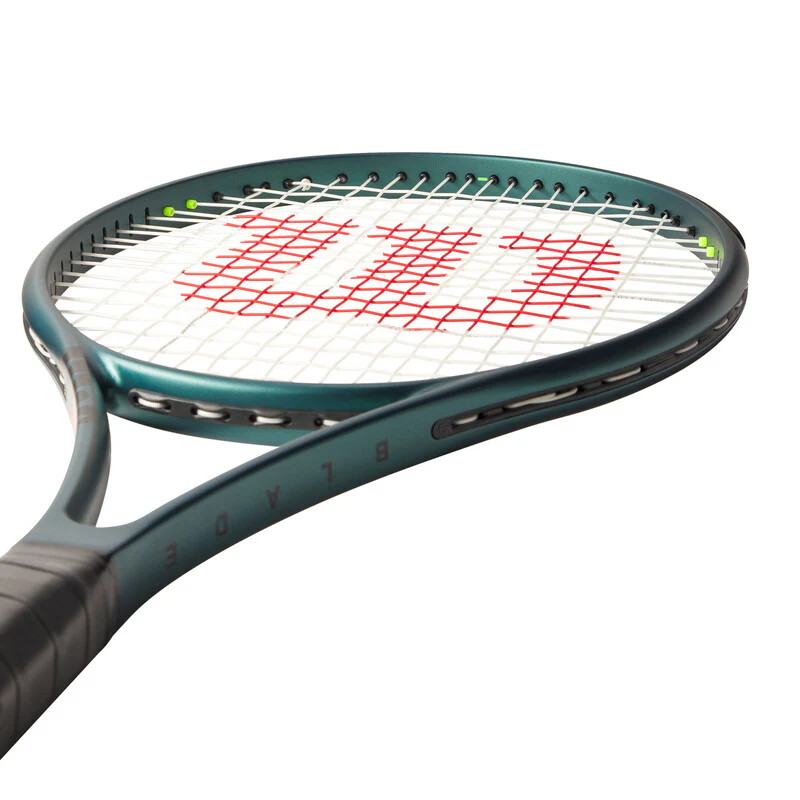 Wilson Blade 104 v9 Tennis Racquet - Image 3