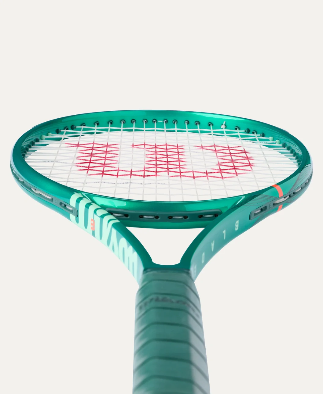 Wilson Blade 98 18x20 V10 Tennis Racquet - Image 3