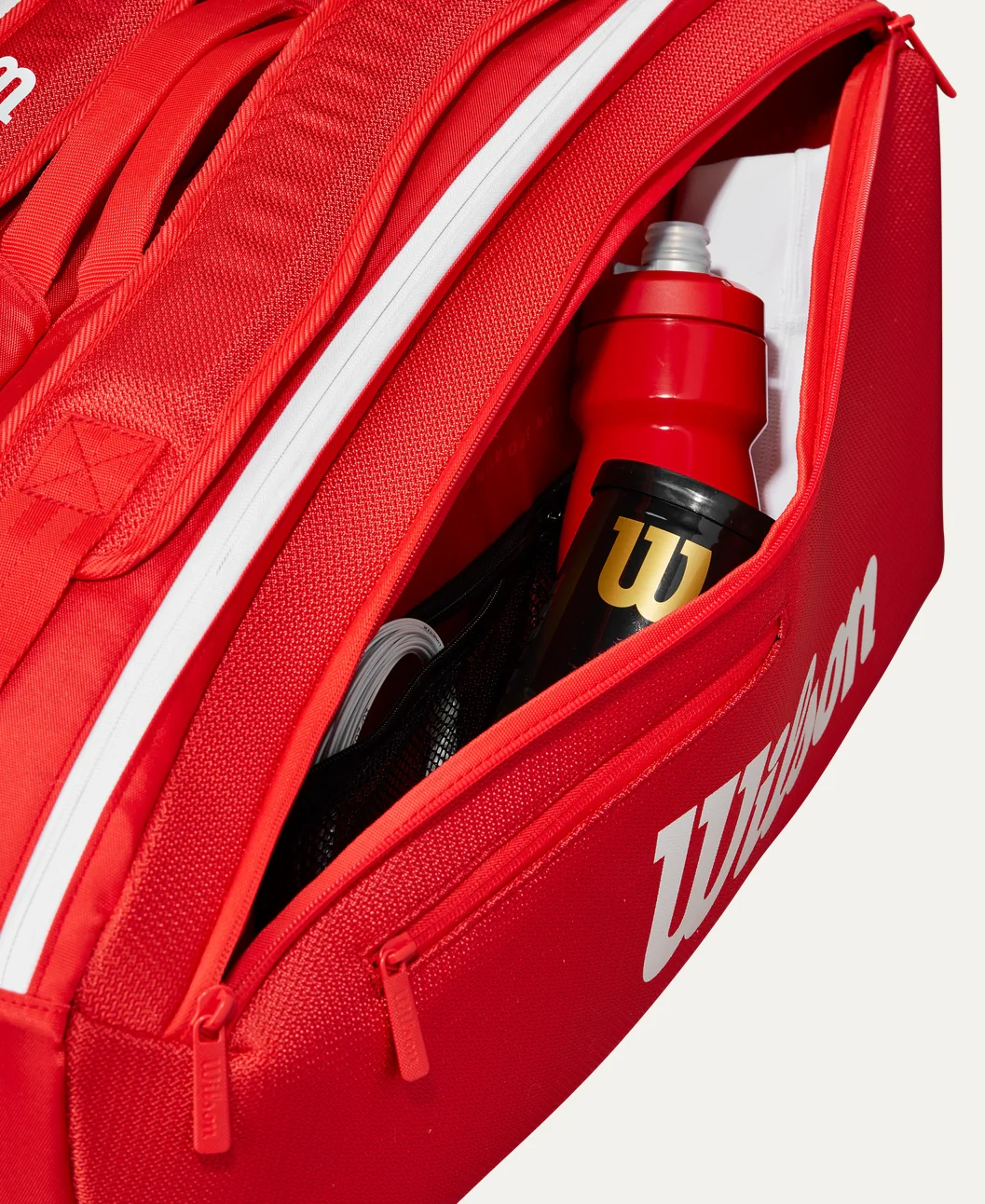 Wilson Super Tour Red 9 Pack Tennis Bag - Image 4