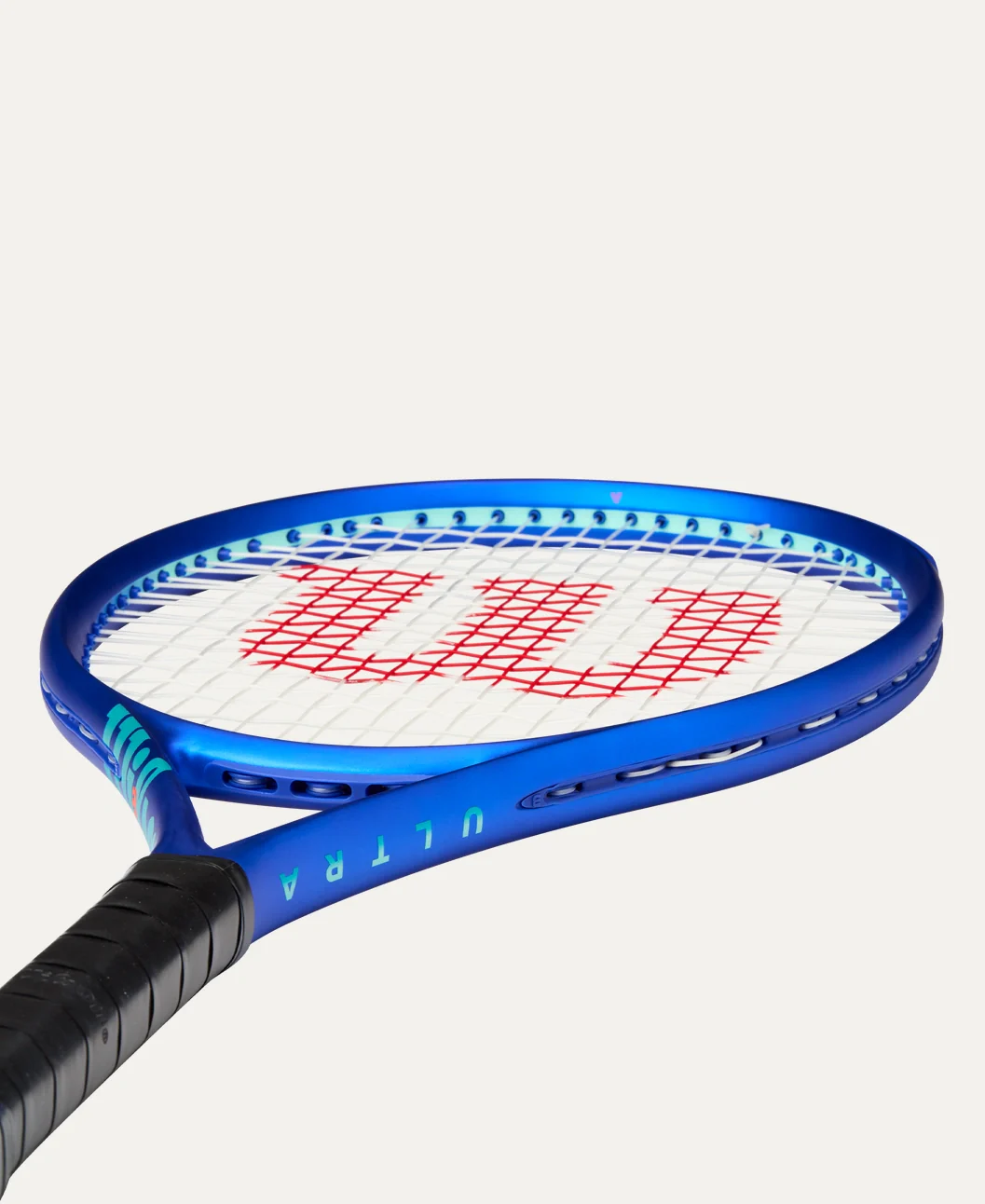 Wilson Ultra 25" v5 Junior Tennis Racquet - Image 3